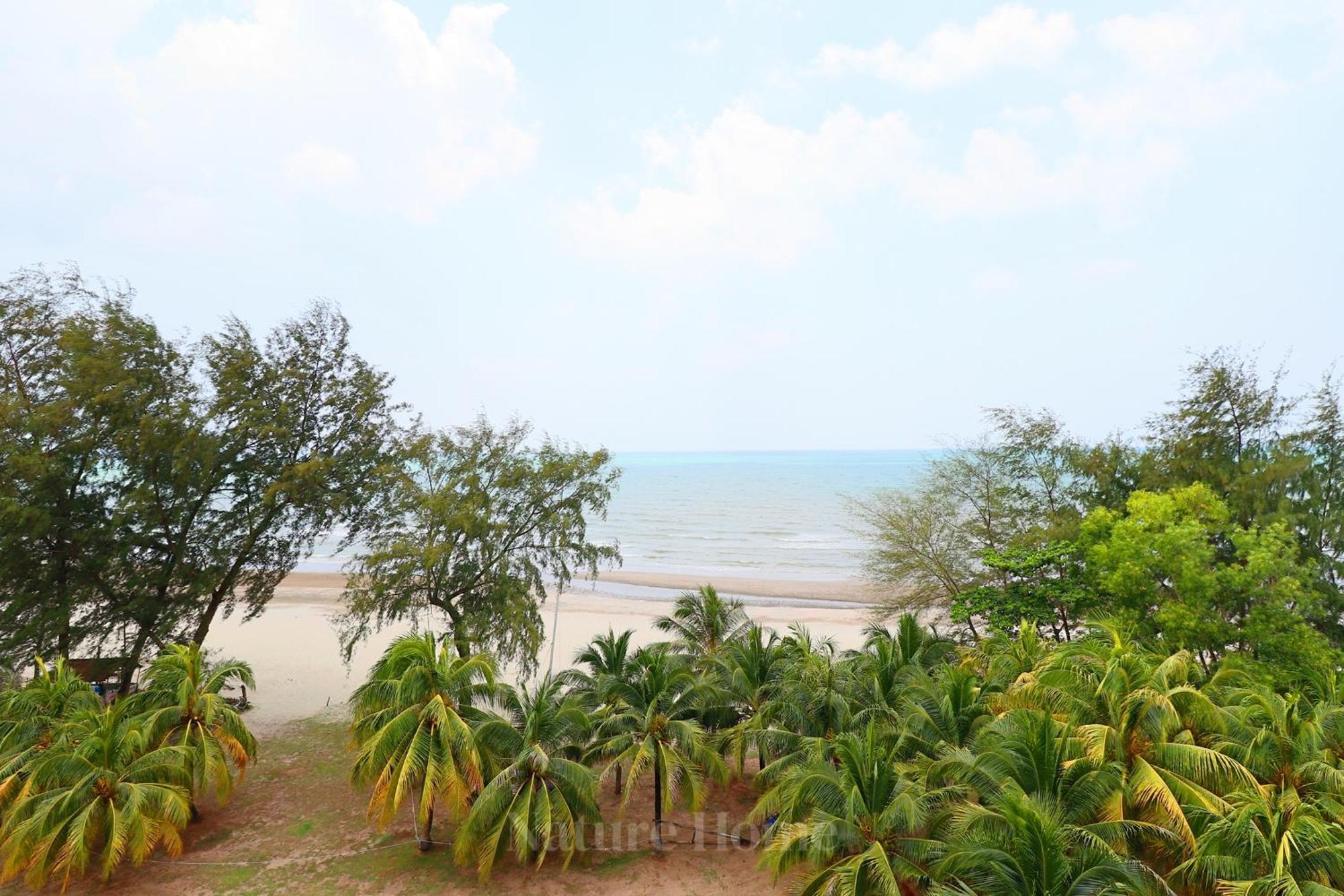 Nature Home 2 - Swiss Garden Resort Residences Beachfront Villa Kuantan Exteriér fotografie